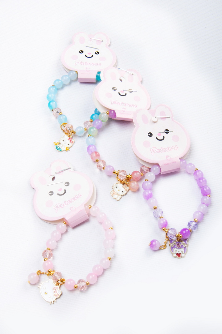 Дитячий браслет з бусинок